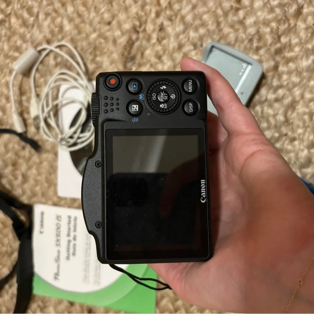 Canon Powershot Sx500 IS Point and shoot digital camera